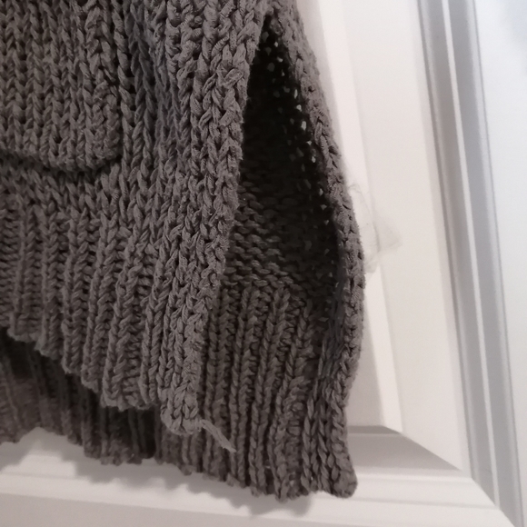 🤎 Abercrombie Knit Cardigan - Picture 3 of 5